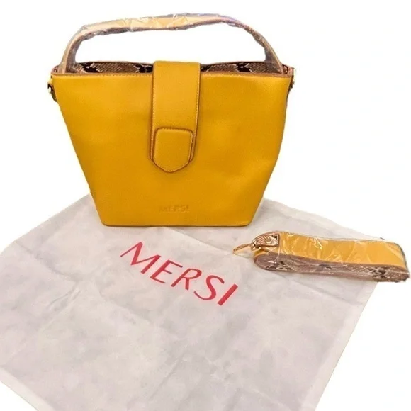Mersi Isabel Bucket Style Snake Print Vegan Bag With Protective Bag Yellow NEW - Picture 2 of 12
